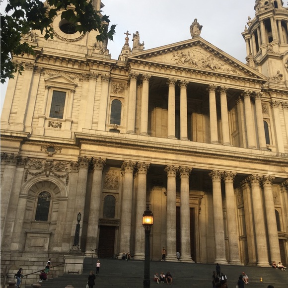 Meet your Posher, Stephanie. - Picture 8 of 11